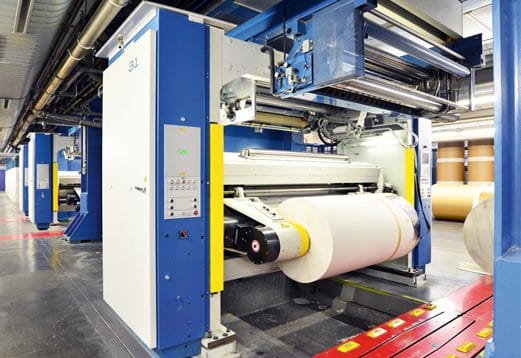 Vue d'ensemble de la presse offset rotative en marche