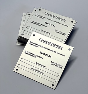 Plaque alu anodisé 1 mm avec gravure laser